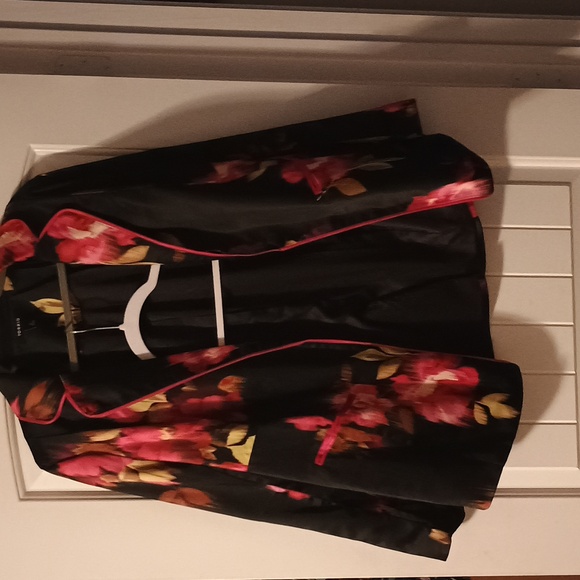 Torrid Pink and Black Watercolor Floral Suit sz 0 - Picture 14 of 16